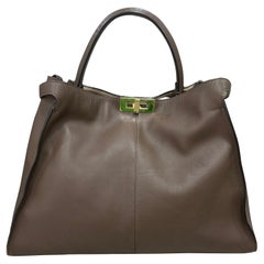 Borsa Fendi Peekaboo X-Lite in pelle di fango con manico superiore