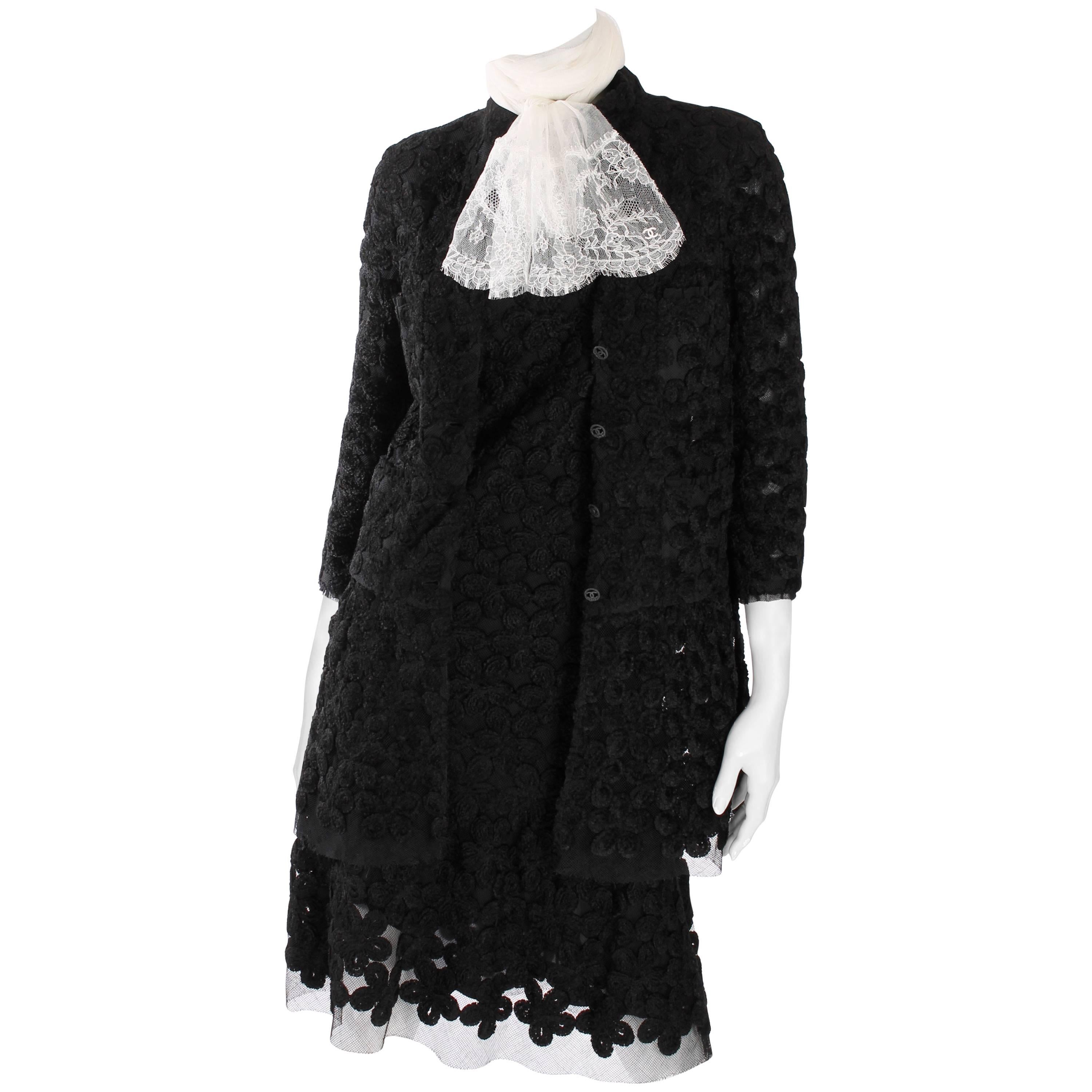 Chanel Dress - black lace 