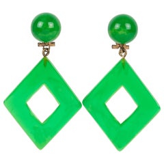 Pop Art Bakelite Dangle Clip Earrings Emerald Green Marble