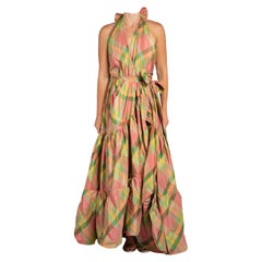 Abito a quadri in taffetà di seta rosa e verde della MORPHEW COLLECTION