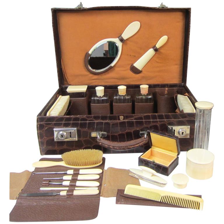 19201940 Collectors Moynat Crocodile Men's Vanity Case at