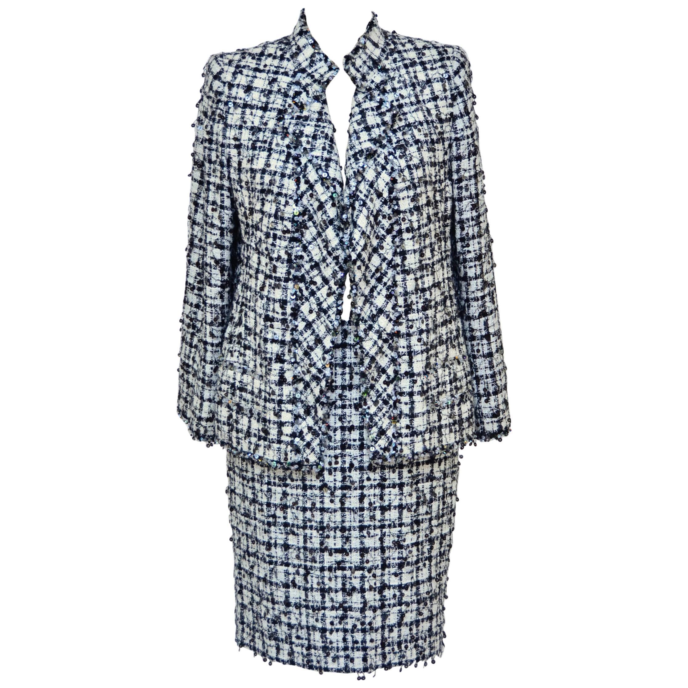 CHANEL Haute Couture Beaded Sequence Embellished  Tweed  Suit   Mint