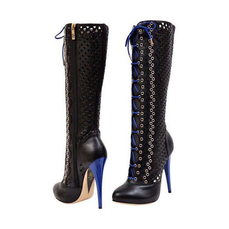 New VERSACE BLACK PERFORATED LEATHER PLATFORM BOOTS 37 - 7 For Sale
