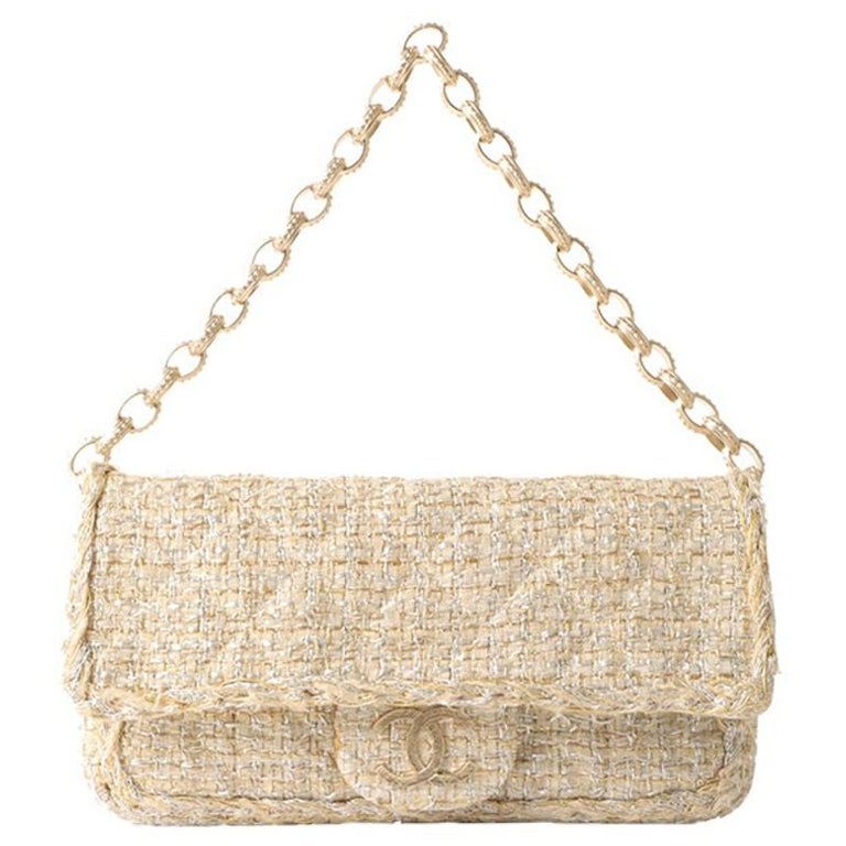 Chanel Around 2007 Made Tweed Cc Mark Plate Chain Shoulder Bag Beige/Silver/ Gold at 1stDibs