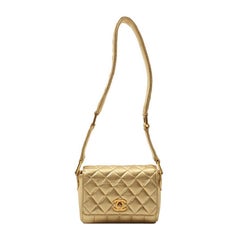 Chanel Around 1990 Made Design Stitchturn-Lock Shoulder Bag Gold