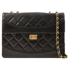 Vintage Chanel Around 1990 Made Design Flap Logo Turn Lock Chain Bag Black