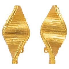 Retro Claude Montana Futuristic Gilt Metal Clip Earrings