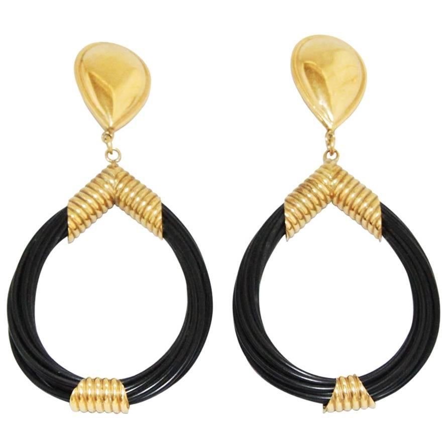 Unique french 70s loop earrings For Sale
