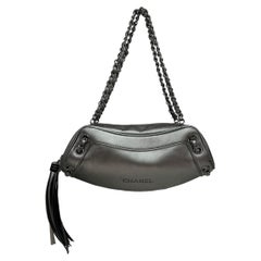 2004 Chanel Sac Bandoulière Grigio Borsa a tracolla in pelle superiore