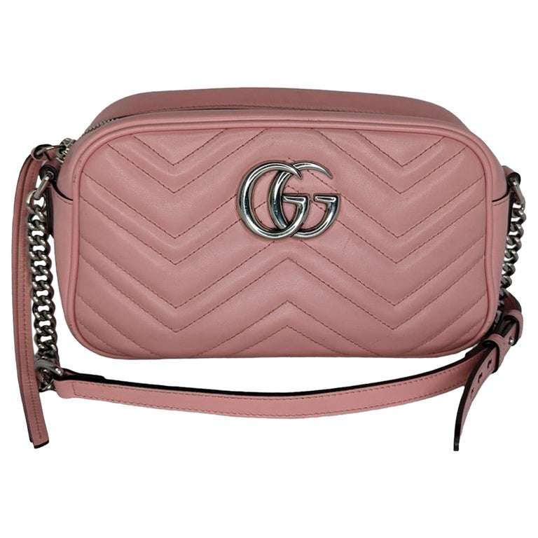 Gucci - Petit sac à bandoulière rose GG Marmont En vente sur 1stDibs
