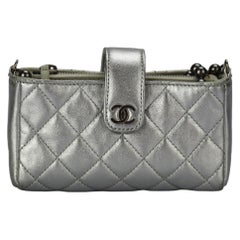 Sold at Auction: CHANEL 2021- 2022 FW Black Lambskin LEATHER CC