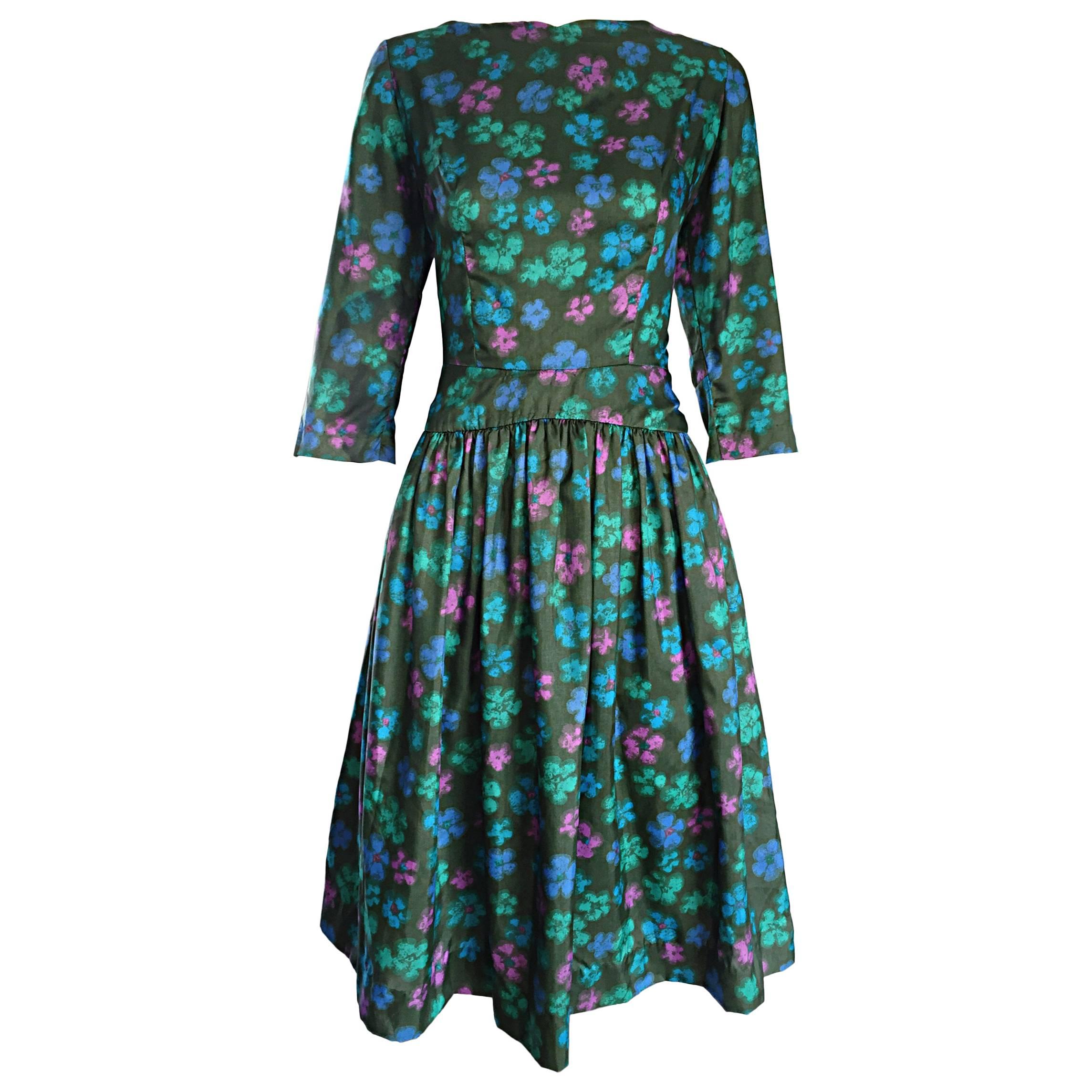 Carole King Vintage 1950s Green Watercolor Floral Silk 3/4 Sleeves 50s Dress  en vente