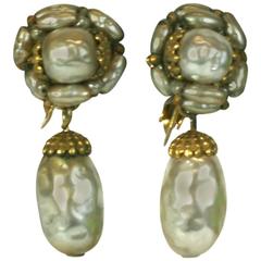 Miriam Haskell Pearl and Gilt Pendant Earclips 12