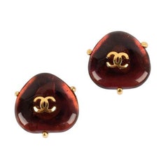 Retro Chanel Earrings Clips in Gold Metal and Glass Paste