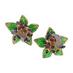 Augustine Métal doré, pâte de verre et strass