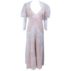 Ensemble di pizzo bianco e nudo personalizzato degli anni '70 con maniche a sbuffo Bolero taglia 4