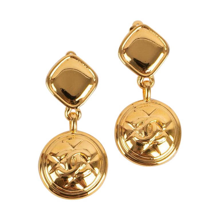 Chanel Gold-Plated Metal Clip Earrings For Sale