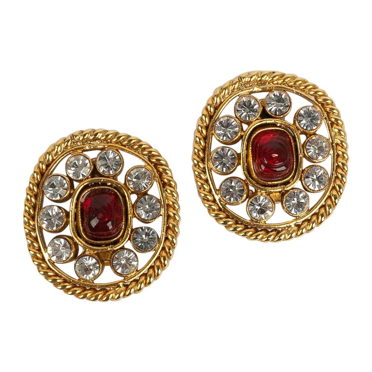 Chanel Earrings in Gold Metal Paved with Rhinestones For Sale