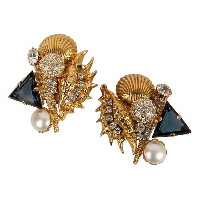 Gianfranco Ferré "Shells" Gold metal Clip Earrings For Sale