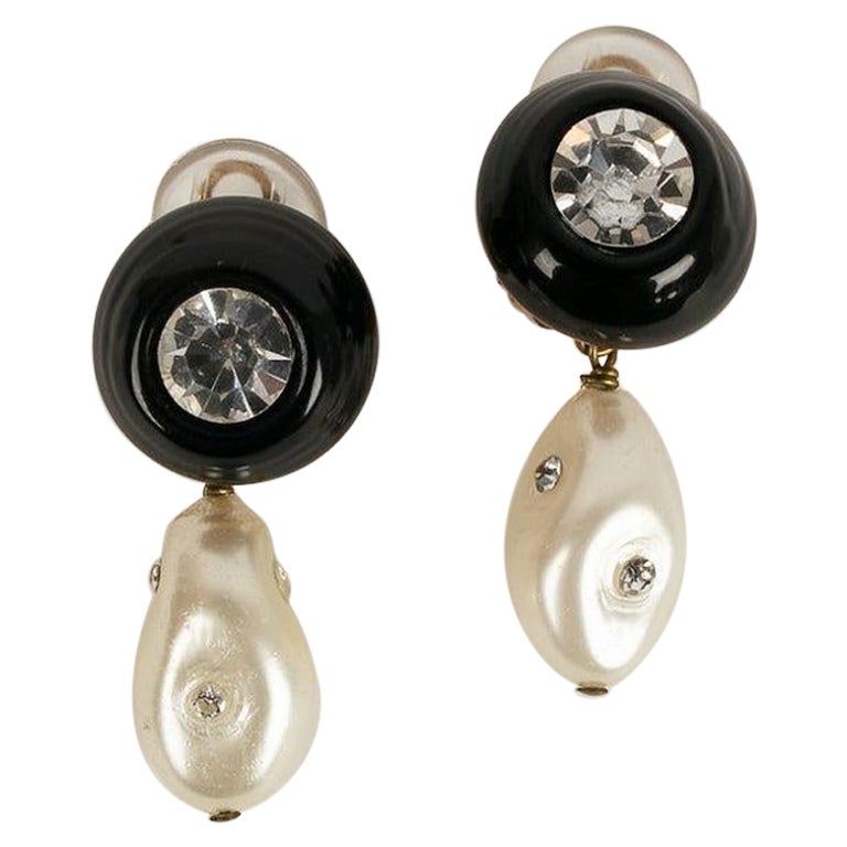 Chanel Earrings in Glass Paste, Rhinestones and Fantasy Pearl, 1984 For Sale