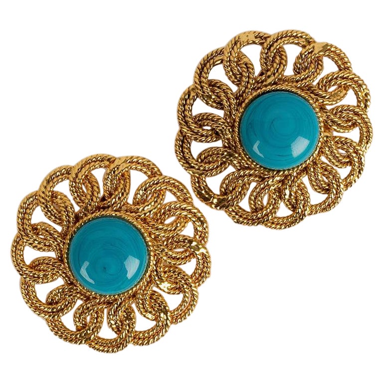 Chanel Earrings Clips in Gilded Metal and Cabochons in Glass Paste For Sale