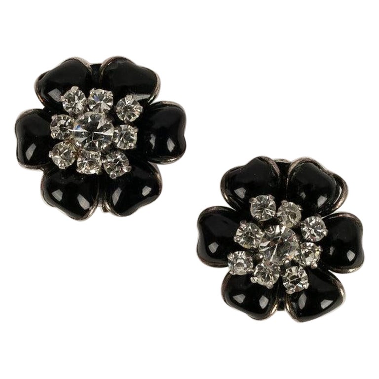 Chanel Camellia Earrings in Silver Plated Metal and Glass Paste For Sale
