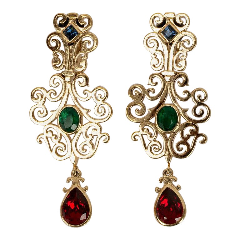 Yves Saint Laurent Gold-Plated Metal Clip Earrings Decorated with Rhinestones For Sale