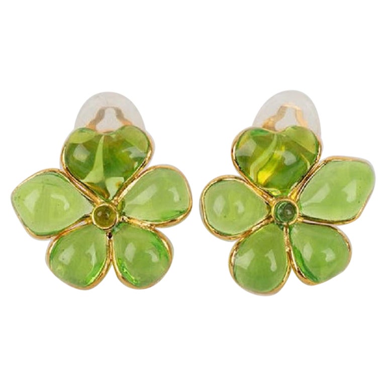 Augustine Light Green Glass Paste Clip Earrings  For Sale