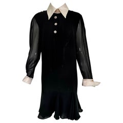 Christian Lacroix Vestito in chiffon di seta nero con colletto e polsini in seta off white