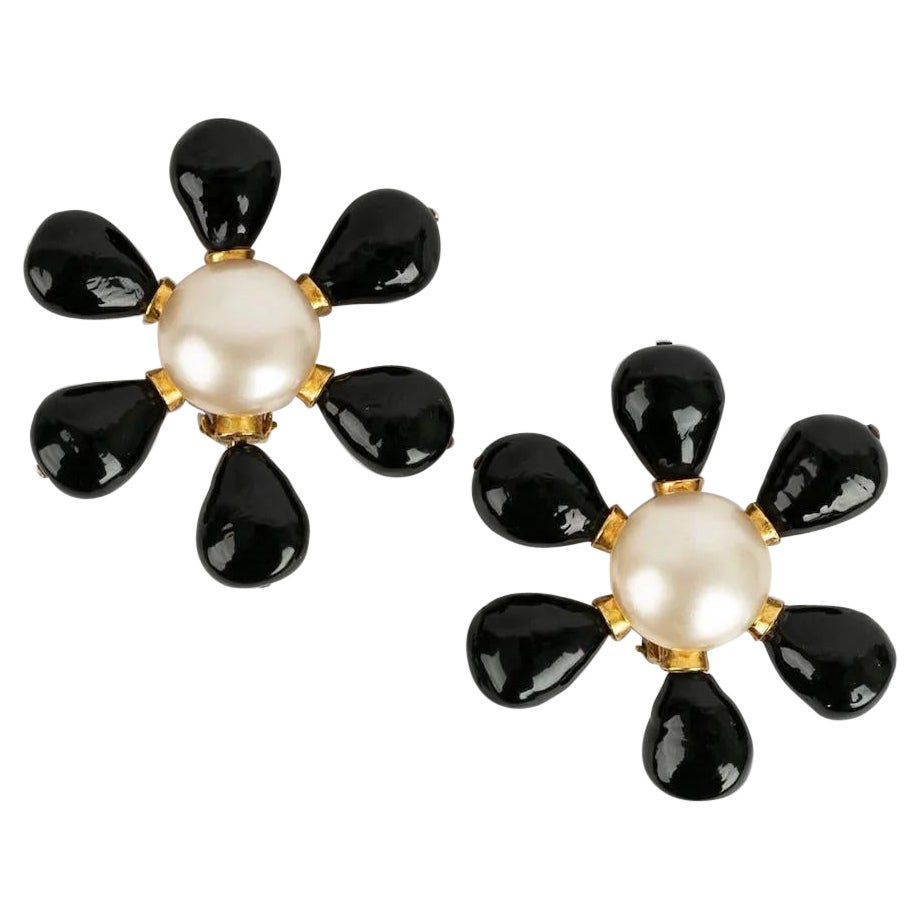 Chanel Gold-Plated Metal, Black Glass Paste and Pearly Cabochon Clip Earrings For Sale