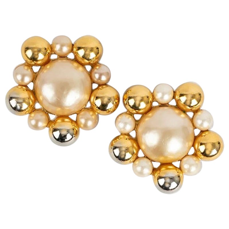 Chanel Baroque Earrings Clips in Gold Metal and Pearly Cabochons For Sale