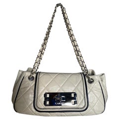 Cream Chanel Bag - 51 For Sale on 1stDibs