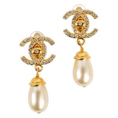 Chanel turnlock earrings 