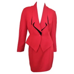 Thierry Mugler Vampire Wasp Taille Rot Schwarz Regenbogen Couture Kleid Ensemble Anzug