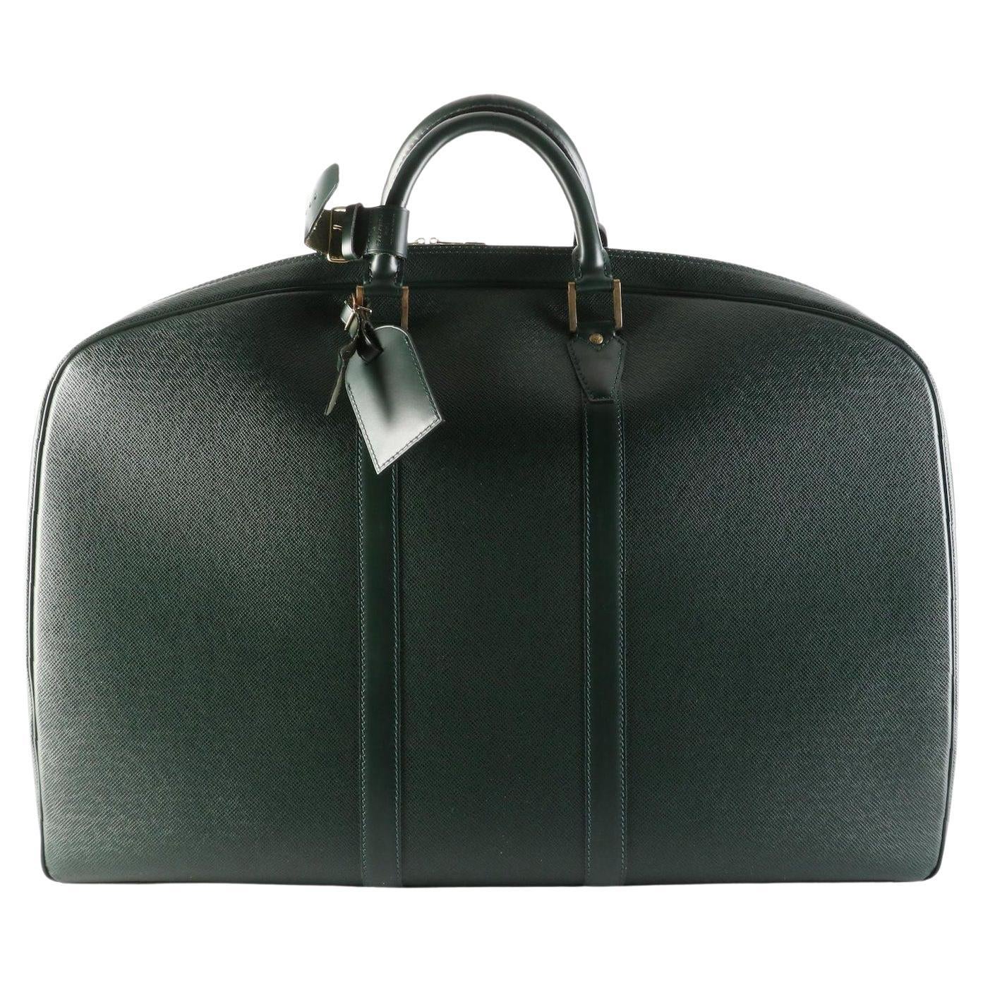1998 Shockingly New! Louis Vuitton Kendall GM Travel Bag in Épicéa Taïga Leather For Sale