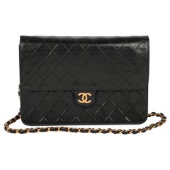 Chanel Black Quilted Lambskin Vintage Medium Classic Single Flap Bag