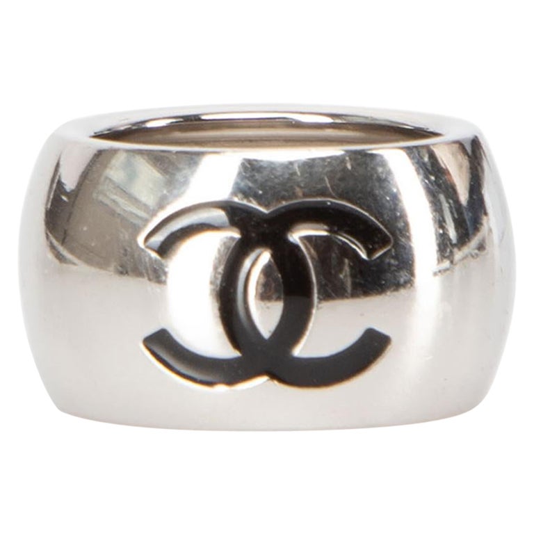 Chanel Women's Silver Tone Enamel 2013 CC Wide Ring For Sale at