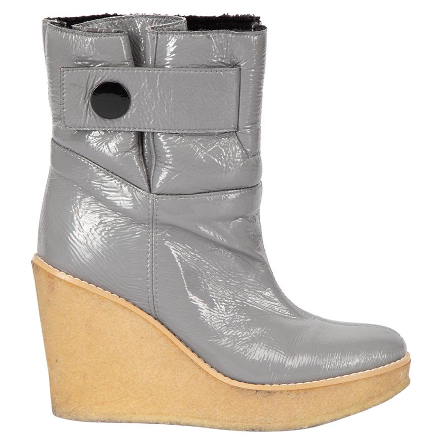 Stella McCartney Women's Grey Vegan Patent Faux Shearling Wedge Boots For Sale