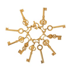 Retro Iconic Chanel Bracelet "Keys" in Gold-Plated Metal, 1993
