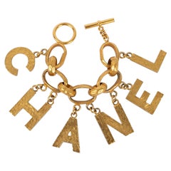 Vintage Chanel Bracelet in Gold Metal, 1993