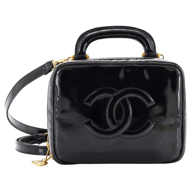 Chanel Vintage Timeless Zip Around Vanity Case Patent Mini For Sale at  1stDibs