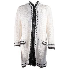 Chanel Cardigan 6 8 40 Long White Black Coat Jacket Knit Crochet Trim 2005 05P