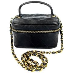 Chanel Vanity Shoulder Bag w/ Chain Rare Vintage Quilted Leather Black CC Gold