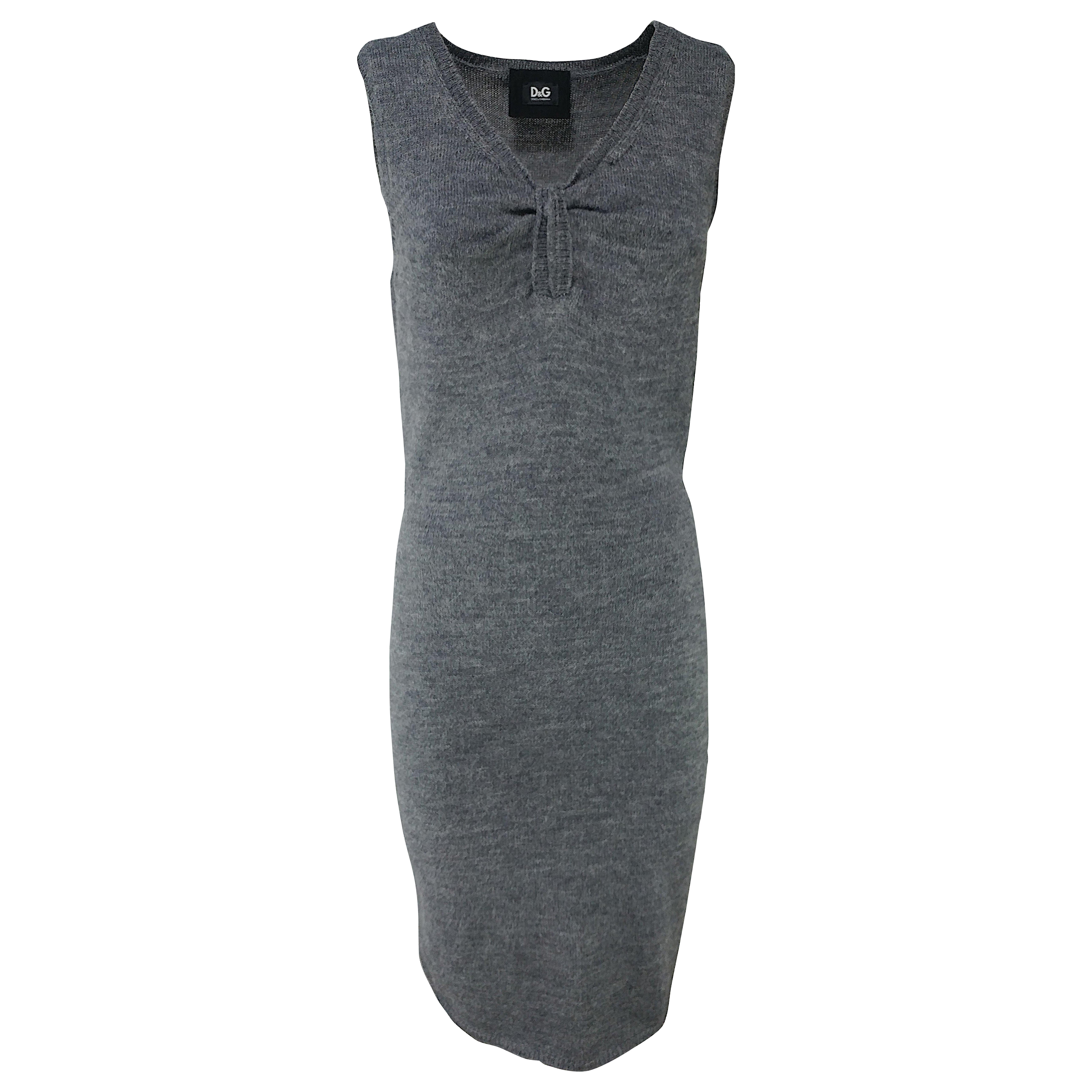 DOLCE & GABBANA - Grey Alpaca Wool Knit Bodycon Sleeveless Dress  Size 6US 38EU For Sale