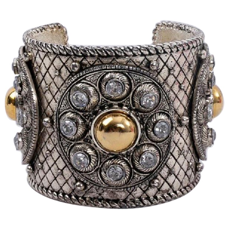 Dior Versilbertes Manschettenarmband im Angebot