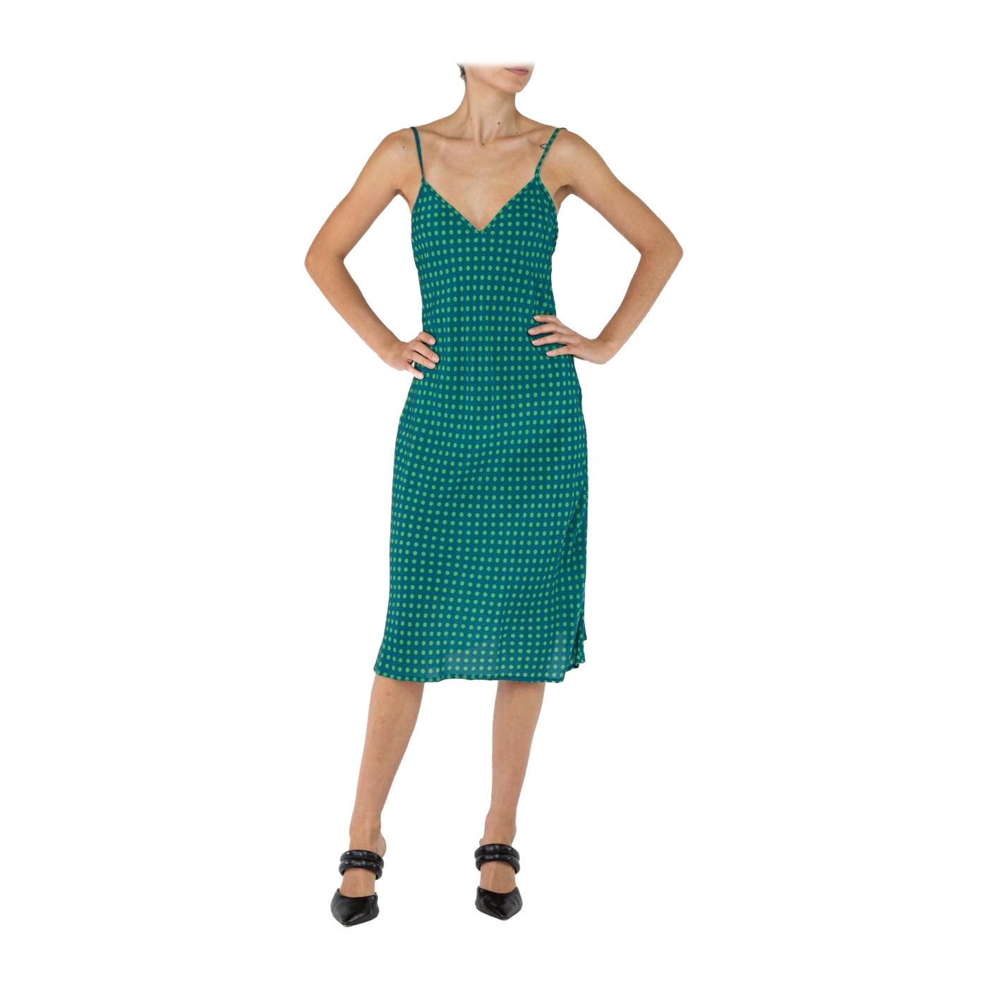 Morphew Kollektion Meeresgrün gepunkteter Neuheitsdruck Kalt-Viskose Schrägschnitt  Slip Dress im Angebot