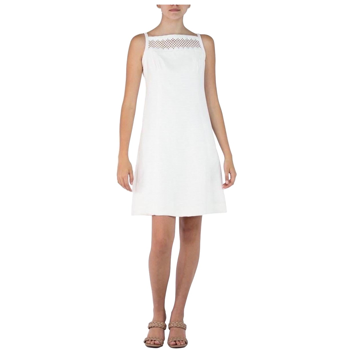 1960S Weiß Baumwolle Mod Jackie O Stil Kleid mit Daisy Spitze im Angebot