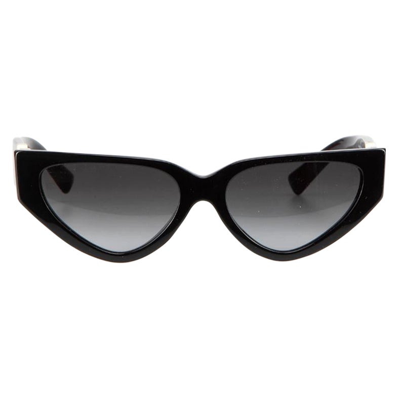 Valentino Damen-Sonnenbrille mit schwarzem Katzenauge und V-Logo im Angebot  bei 1stDibs