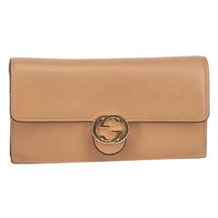 Gucci Women's Brown Leather GG Gold Buckle Wallet