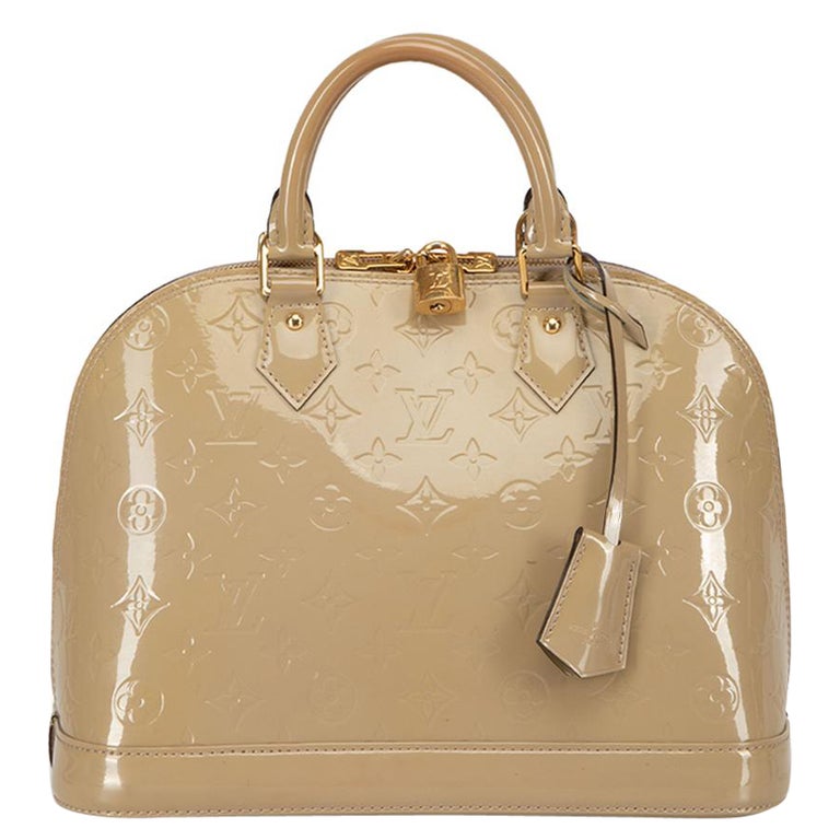 Louis Vuitton Nigo Damier Giant LV Made Duck Porte Cles Keychain Bag Charm  92lv7 For Sale at 1stDibs